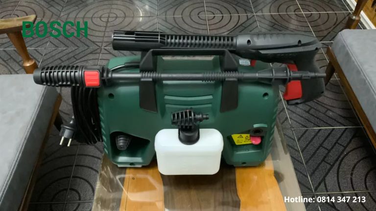 May-phun-xit-rua-bosch-easy-aquatak-120-mayruaxebosch-4